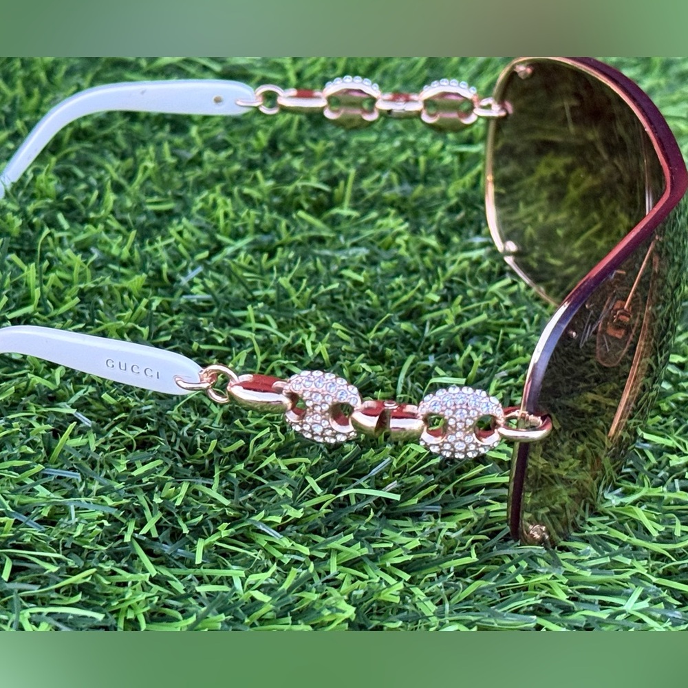 Gucci Gold-Tone Sunglasses with Brown Gradient Lenses - Picture 3 of 9